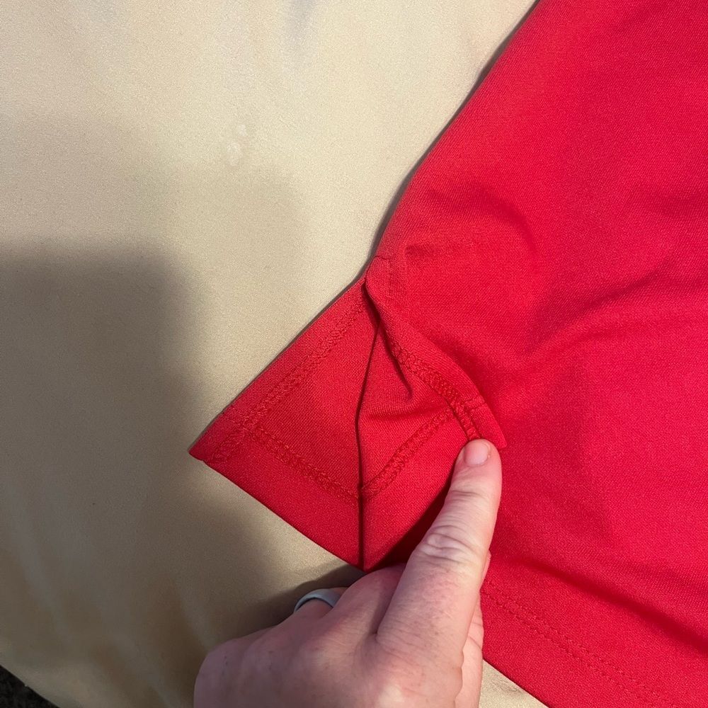 Notations Women Red Sleeveless Top - Picture 4 of 7
